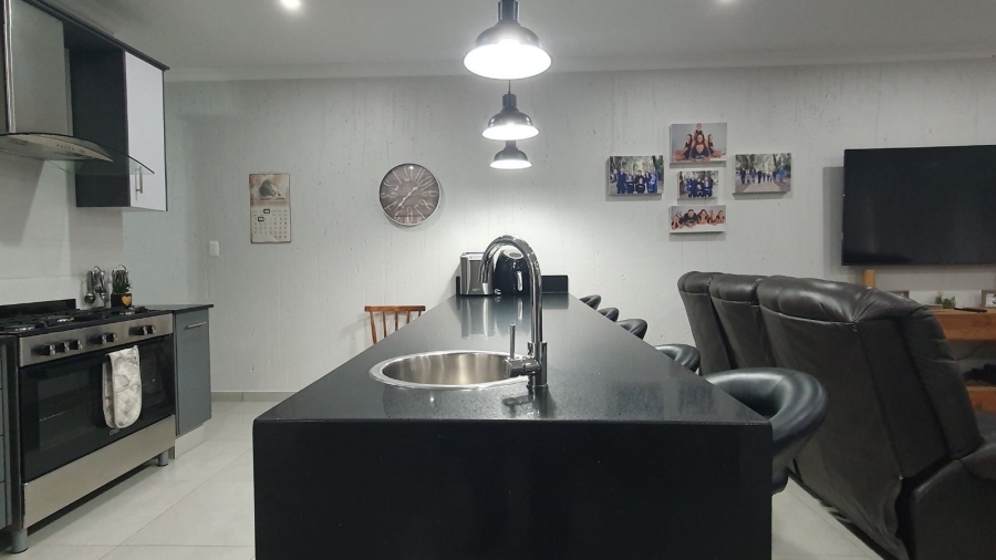 3 Bedroom Property for Sale in Dana Bay Western Cape